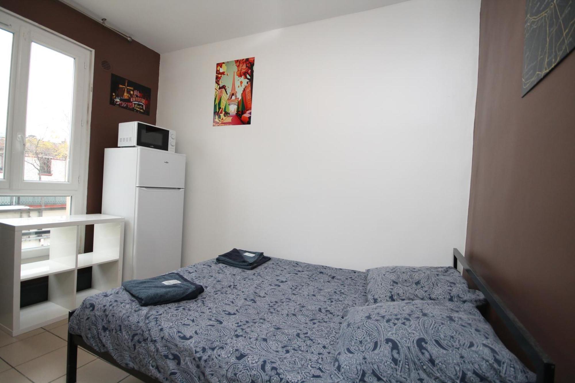 08 - Chambre Proche Paris Et Transports Avec Tv Wifi Saint-Denis  Dış mekan fotoğraf